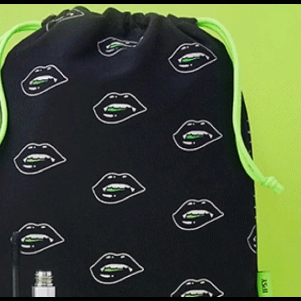 Ipsy ‘Fangs Out’ Glam Cosmetic Drawstring Pouch Bag